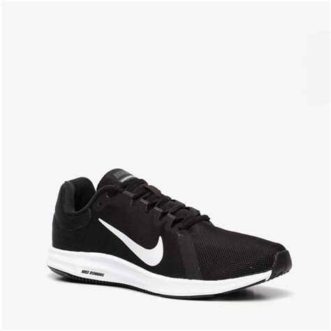 zwarte nike sportschoenen dames